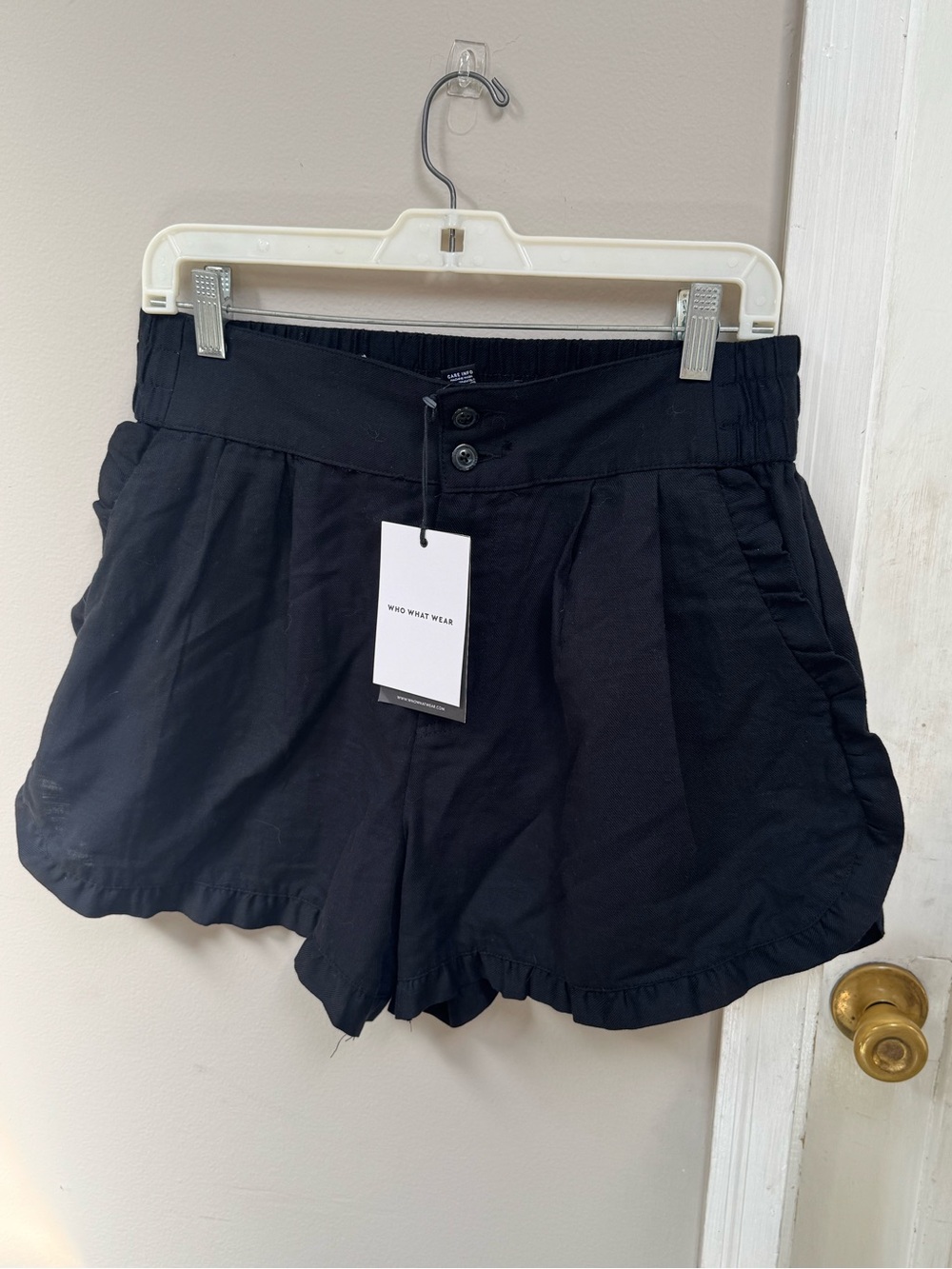 NWT Who What Wear Anthracite Black Ruffle Hem High Rise Cotton Shorts 8